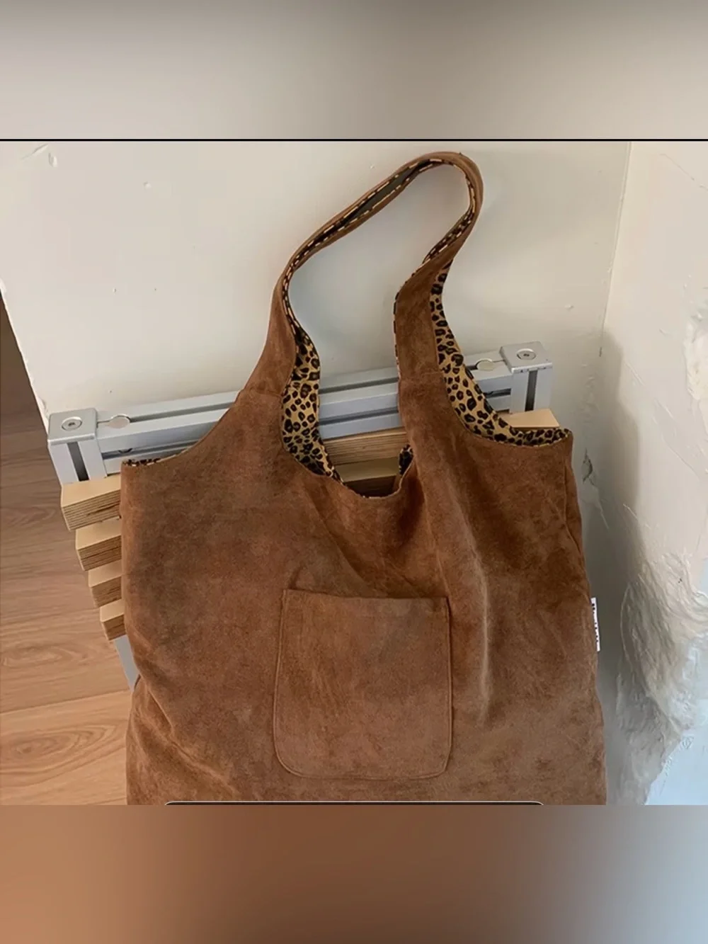 🍂🍁NEW🍁🍁Classic Women’s Suede Tote Bag in Tan or Animal print.   Reversible